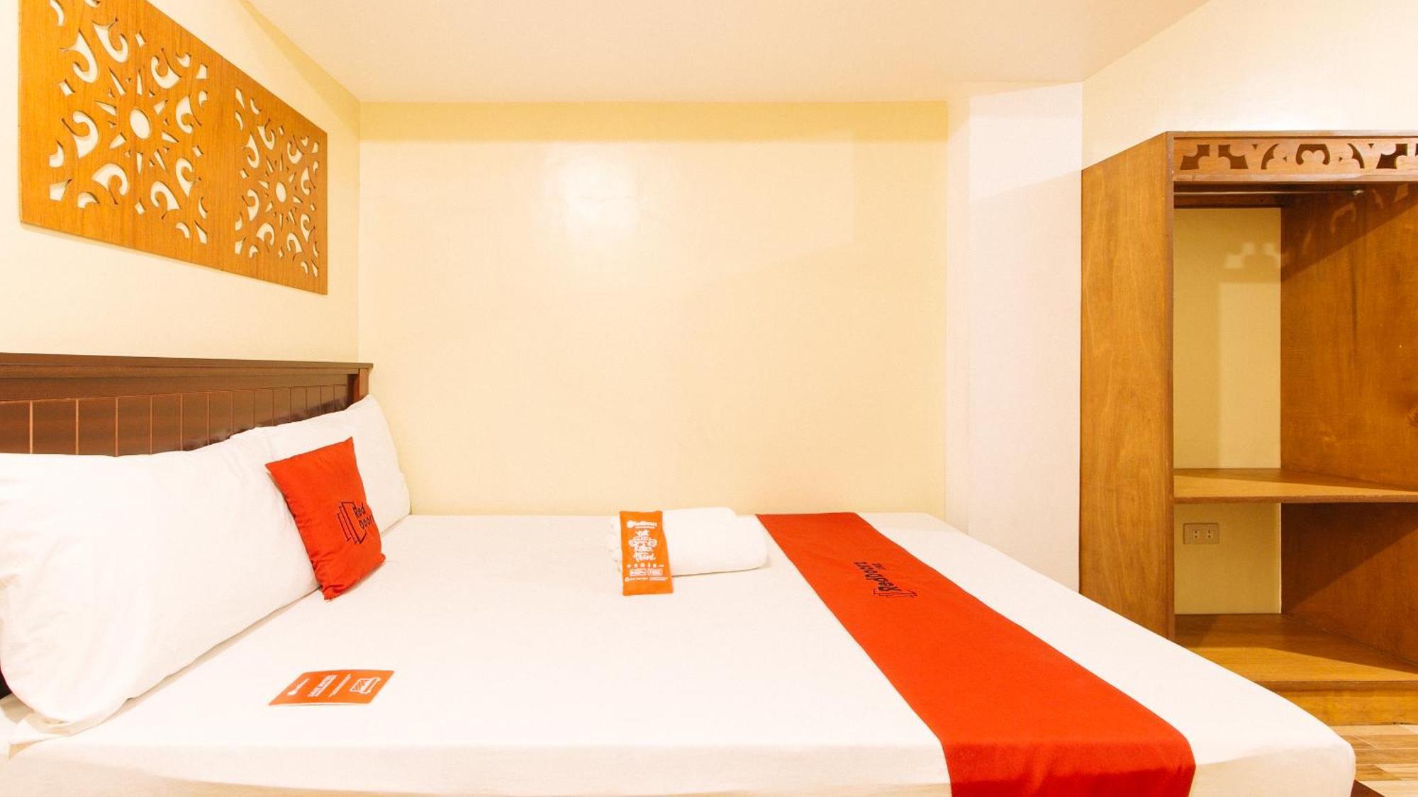 Reddoorz Near Pnr Espana Station Manila Ngoại thất bức ảnh